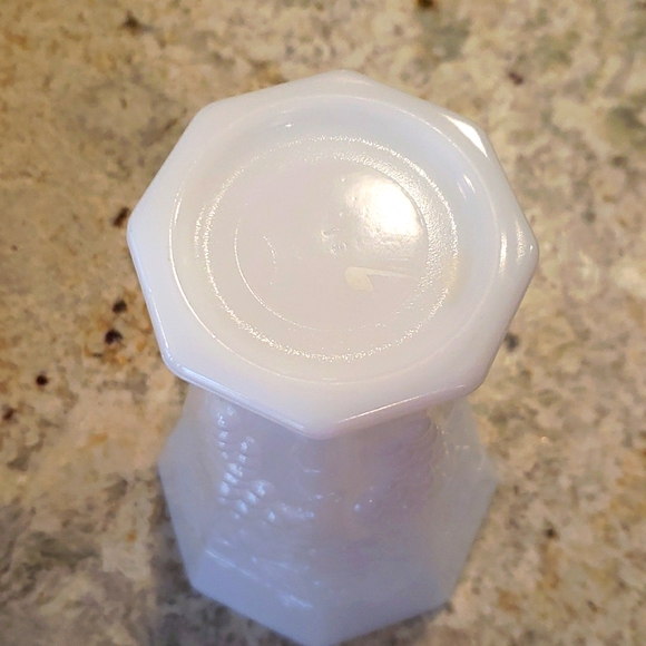 Vintage Milk Glass Grape Pattern Vase - Picture 4 of 4